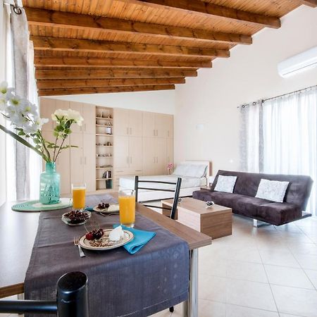 Top Floor Modern Studio In Central Koropi Apartman Kültér fotó