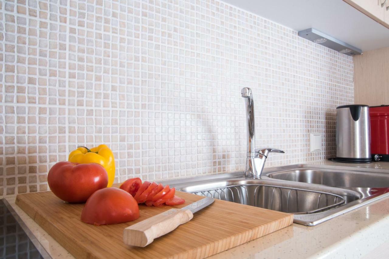 Top Floor Modern Studio In Central Koropi Apartman Kültér fotó