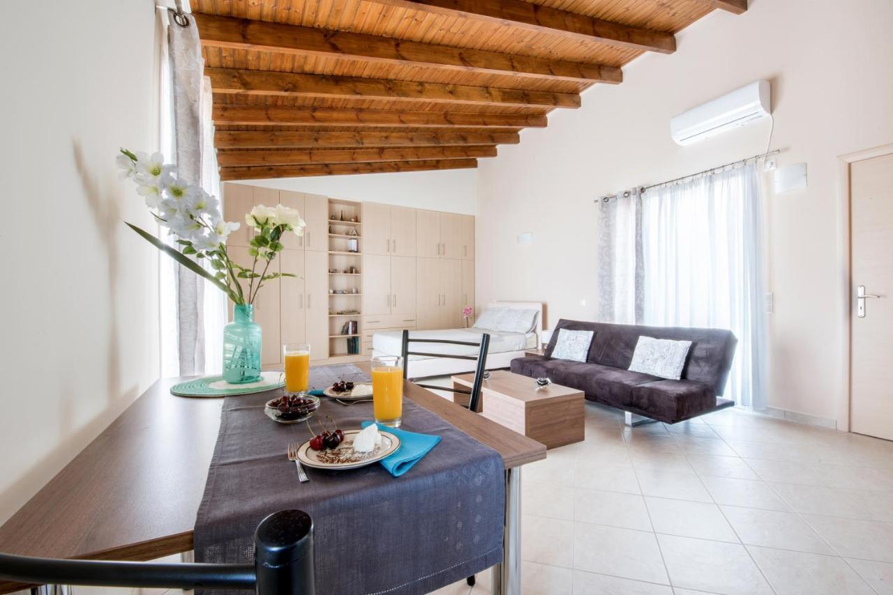 Top Floor Modern Studio In Central Koropi Apartman Kültér fotó